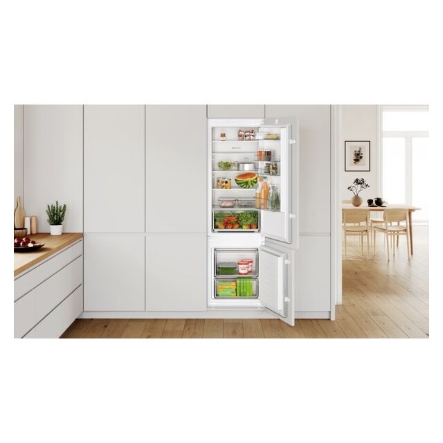 Bosch KIV87NSE0G, Built-in fridge-freezer with freezer at bottom