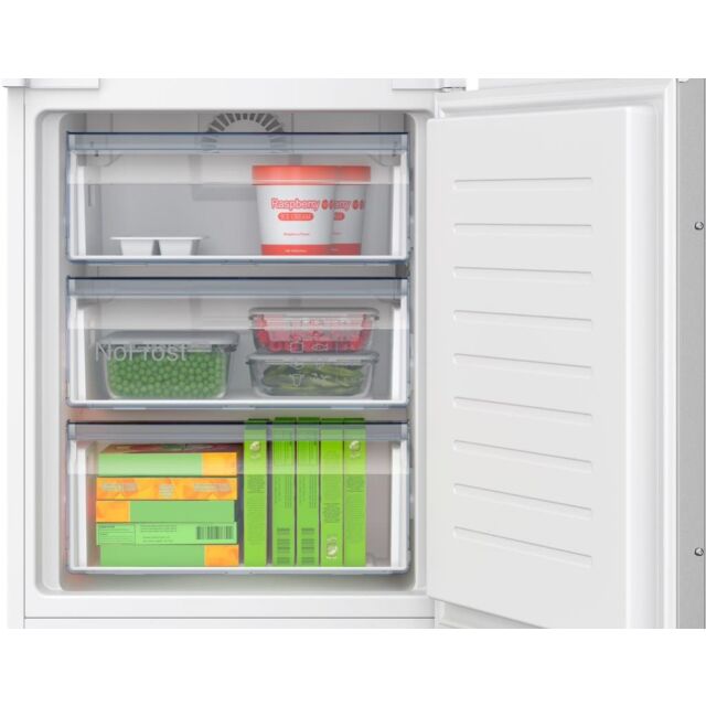 Bosch KIN96NSE0G, Built-in fridge-freezer with freezer at bottom