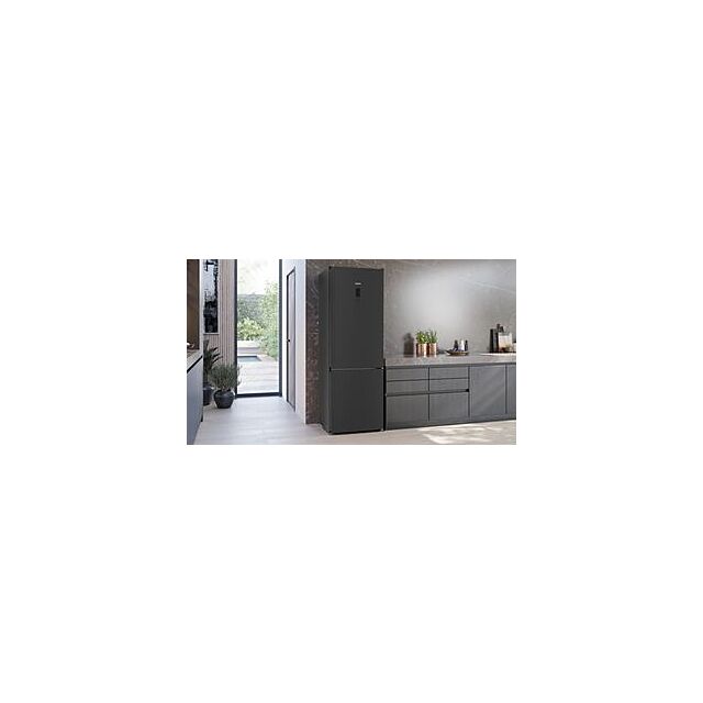 Siemens KG49NXXCF, Free-standing fridge-freezer with freezer at bottom