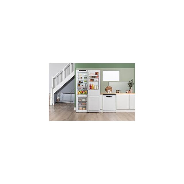 Bosch KGN392WDFG, Free-standing fridge-freezer with freezer at bottom