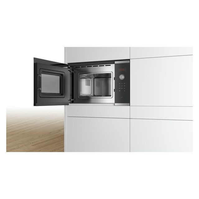 Bosch BFL523MS0B, Built-in microwave oven