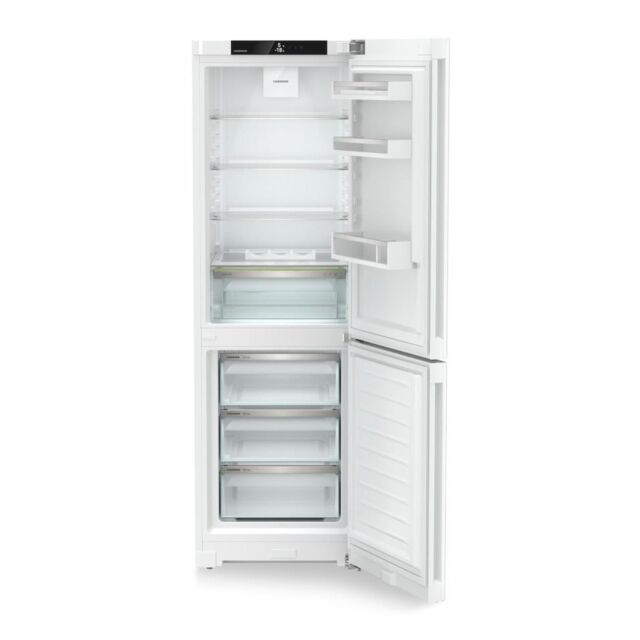 Liebherr CNd5203 Freestanding Fridge Freezer with EasyFresh and NoFrost