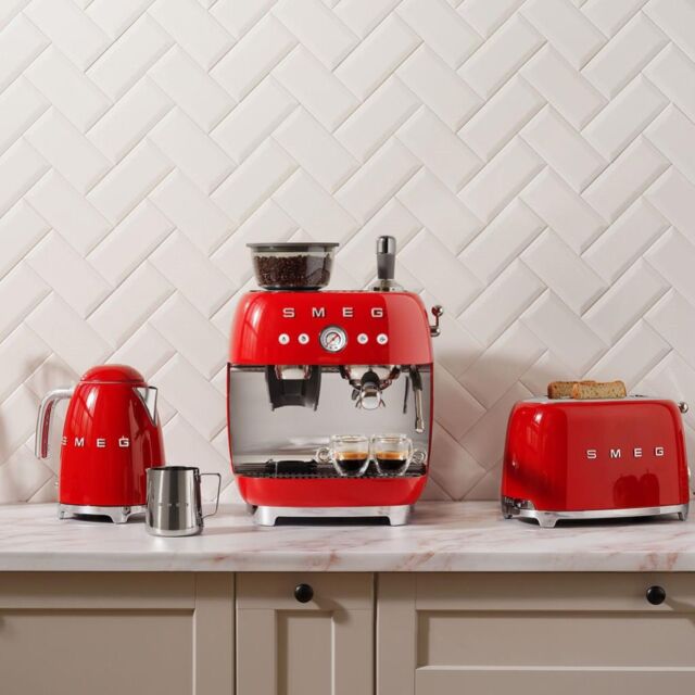 Smeg KLF03RDUK Kettle, Red