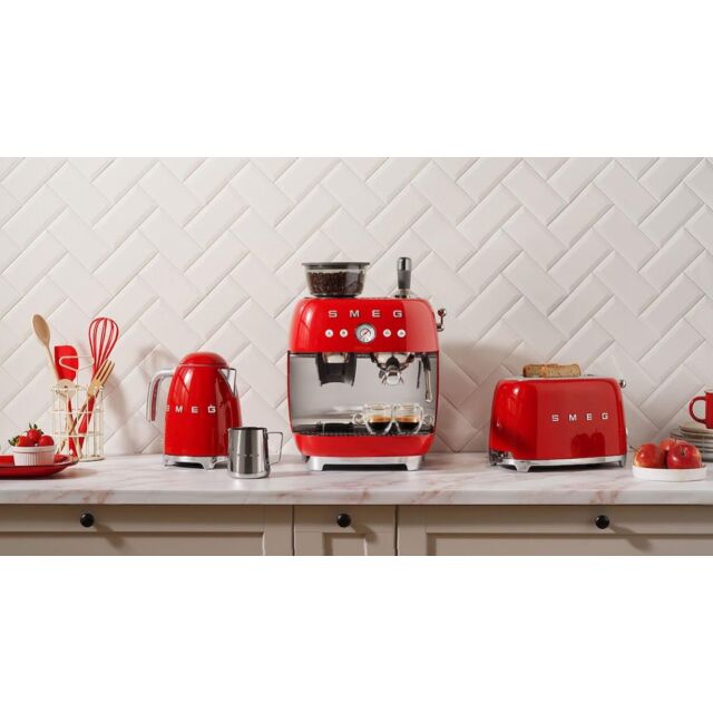 Smeg KLF03RDUK Kettle, Red