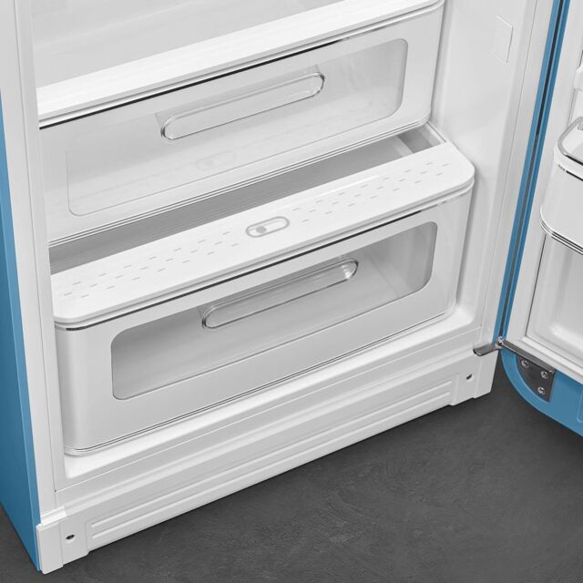 Smeg FAB28RDLB5 60cm 50s Style Right Hand Hinge Fridge with Icebox, Azzurro