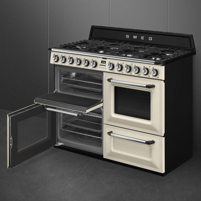 Smeg TR4110P1 110cm Victoria Dual Fuel Range Cooker, Cream