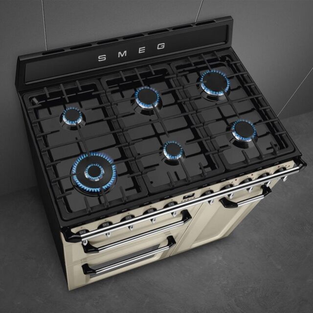 Smeg TR93P 90cm Victoria Dual Fuel Range Cooker, Cream
