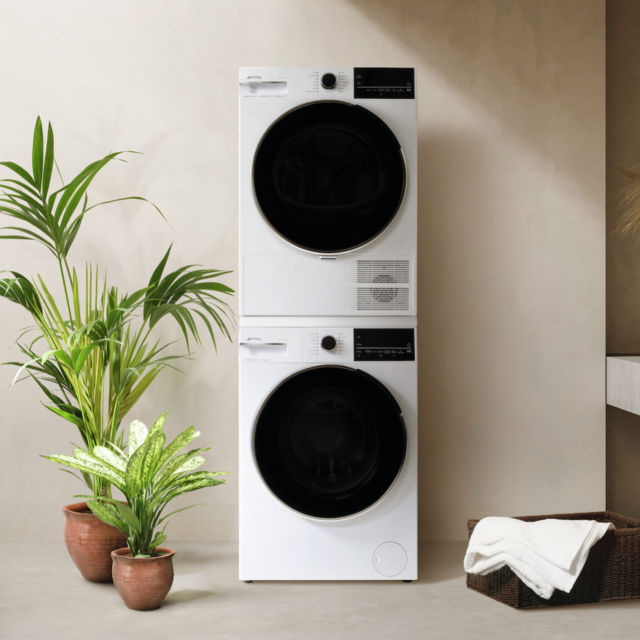 Smeg WNP96SLAAUK 60cm 9kg Freestanding Washing Machine, White